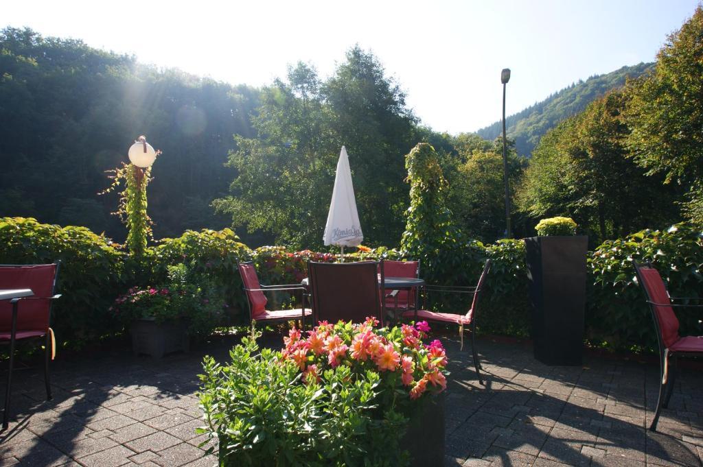 Bertricher Hof Hotel Garni Bad Bertrich Exterior foto